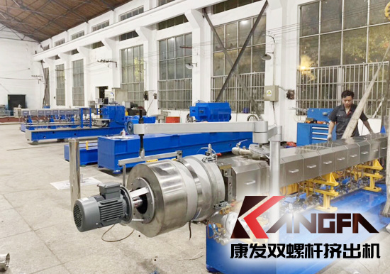 平行雙螺桿擠出機連續單體聚合及對聚合物改性工藝方法及特點
