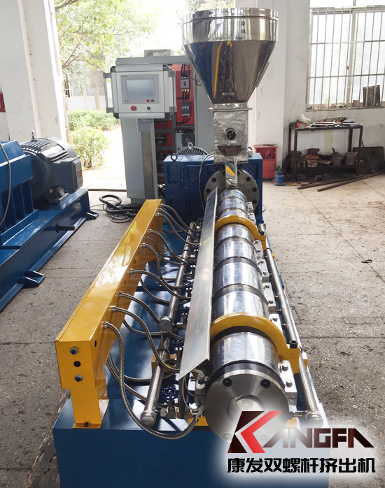 提高自主研發能力，享有自主知識產權，國內雙螺桿擠出機設備與海外市場未來可期