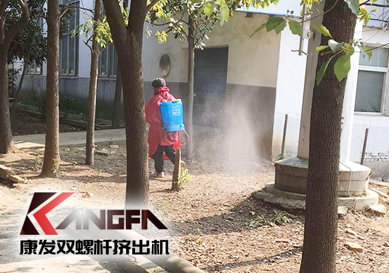 沒有一場疫情不可戰勝！凝心聚力，共克時艱，康發雙螺桿擠出機在行動，全廠實現全方位消毒！