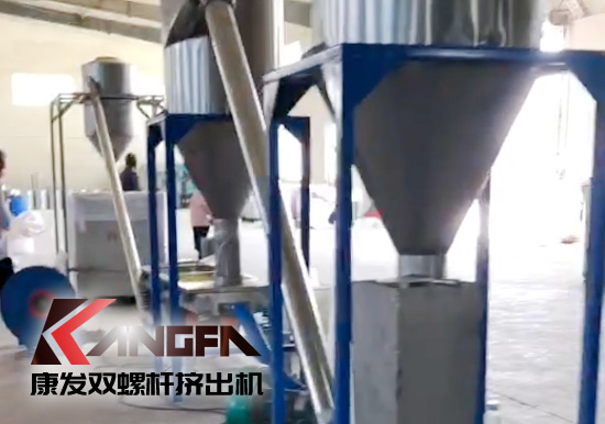 提升公司服務形象及品質，不斷改善產品和服務質量，促進雙方保持長期合作關系！康發雙螺桿擠出機新疆烏魯木齊某客戶服務回訪！