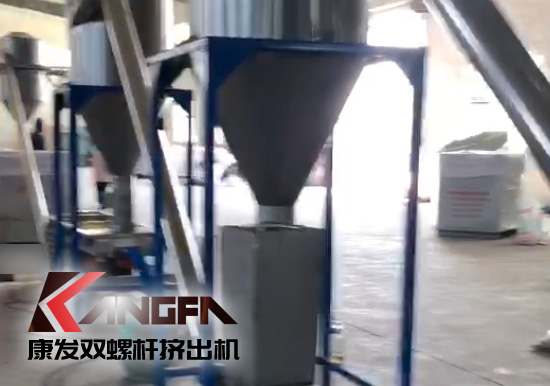 單、雙螺桿擠出機優(yōu)勢互補、高效率高產(chǎn)能！康發(fā)塑機JSH-75/180雙階式（雙螺桿/單螺桿）擠出機組試機!