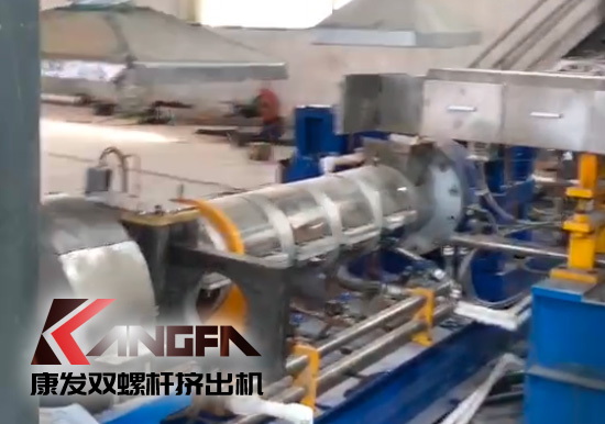 產品耐腐蝕,耐磨損,性能高,規格齊全,質量過硬！JSH75/180雙階式擠出機組系列試機（附視頻）