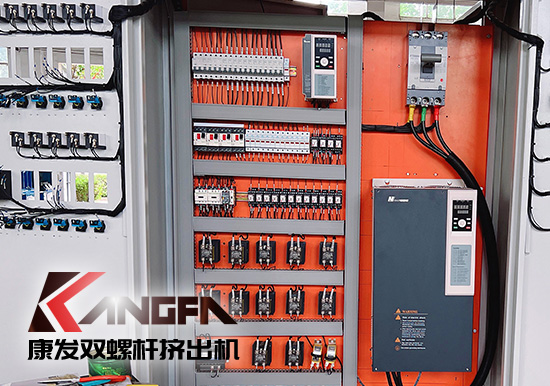 平行、錐形雙螺桿擠出機比較！顯著的不同是螺桿機筒的幾何形狀不同，從而引發出結構和性能上的諸多差異，但各具優勢