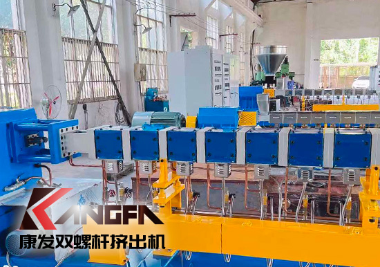 從輸送機理、工藝及配方、螺桿組合、混煉塑化能力及應用等方面具體比較單、雙螺桿擠出機區別