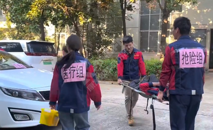 人人講安全，個個會應急！南京康發雙螺桿擠出機開展《觸電傷害應急預案演練》取得圓滿成功