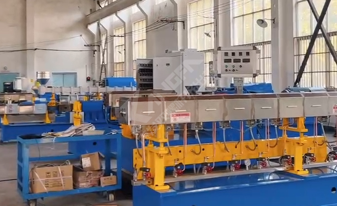 JSH標(biāo)準(zhǔn)化雙螺桿擠出機(jī)組源頭廠家 JSH-60、JSH-60A、JSH-75、JSH-95等主力擠出造粒設(shè)備機(jī)型廠家直供