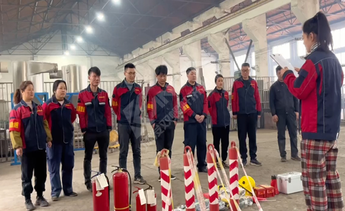 南京康發雙螺桿擠出機開展危險化學品泄露突發環境事件現場處置方案及應急預案演練