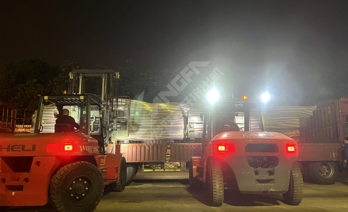 石科院廢塑料梯級減容高效液化脫氯（RDC）單元反應(yīng)器通過出廠驗(yàn)收 從南京康發(fā)雙螺桿擠出機(jī)工廠起運(yùn)